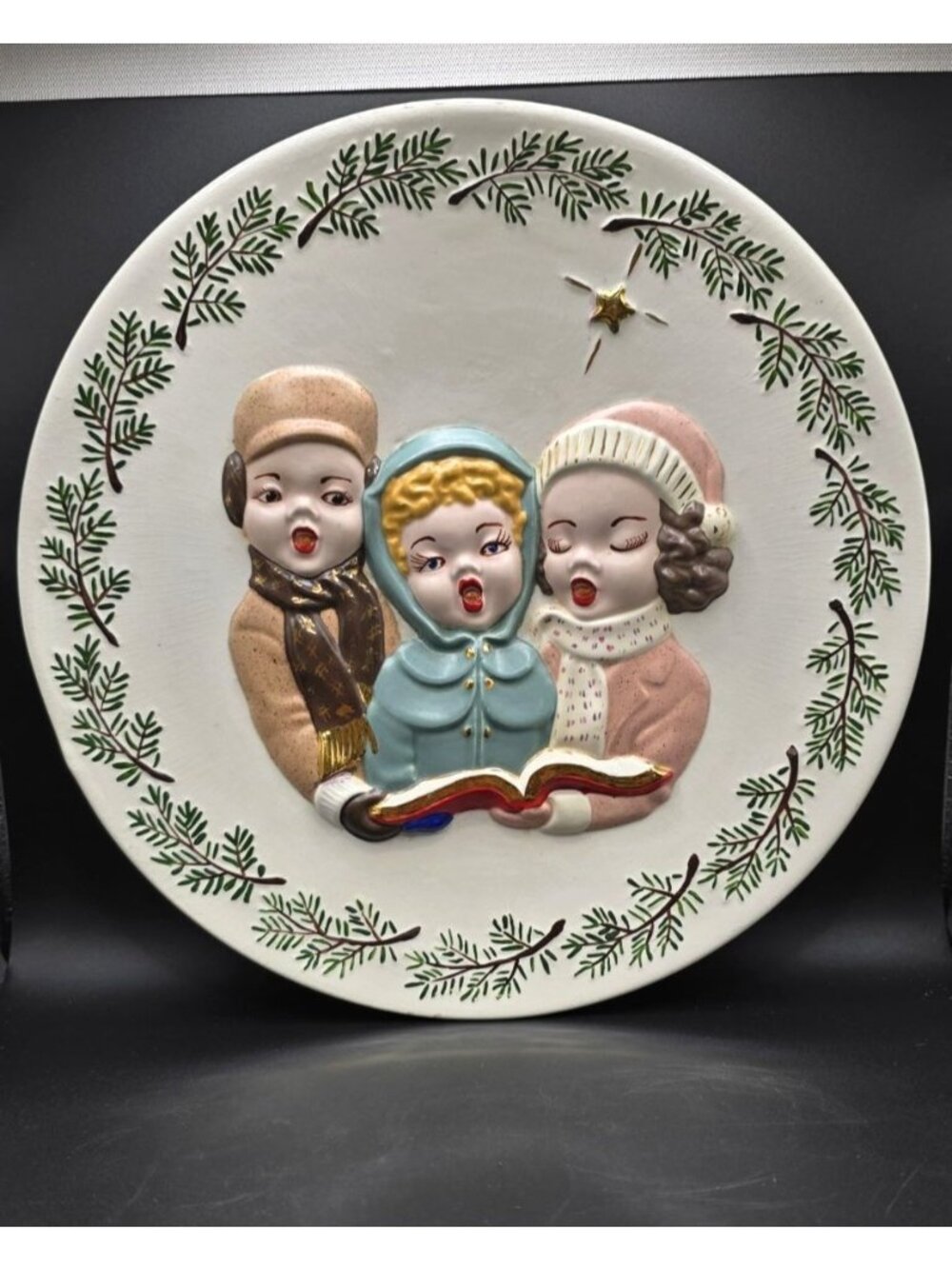 Vintage Holland Mold 3D Carolers Hand Painted Christmas Decorative 10" Plate